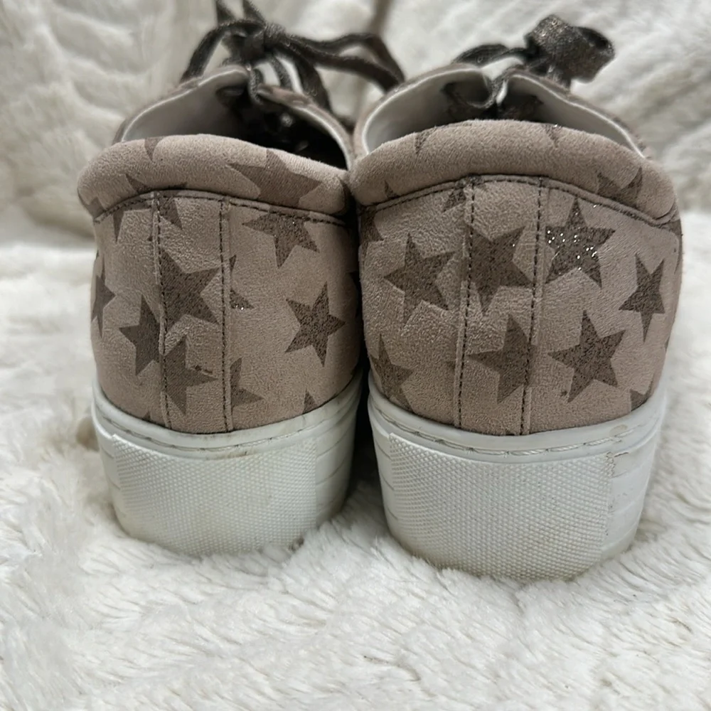 KENNETH COLE REACTION blush & bronze star Sneakers, Metallic Bronze Laces, 9.5M